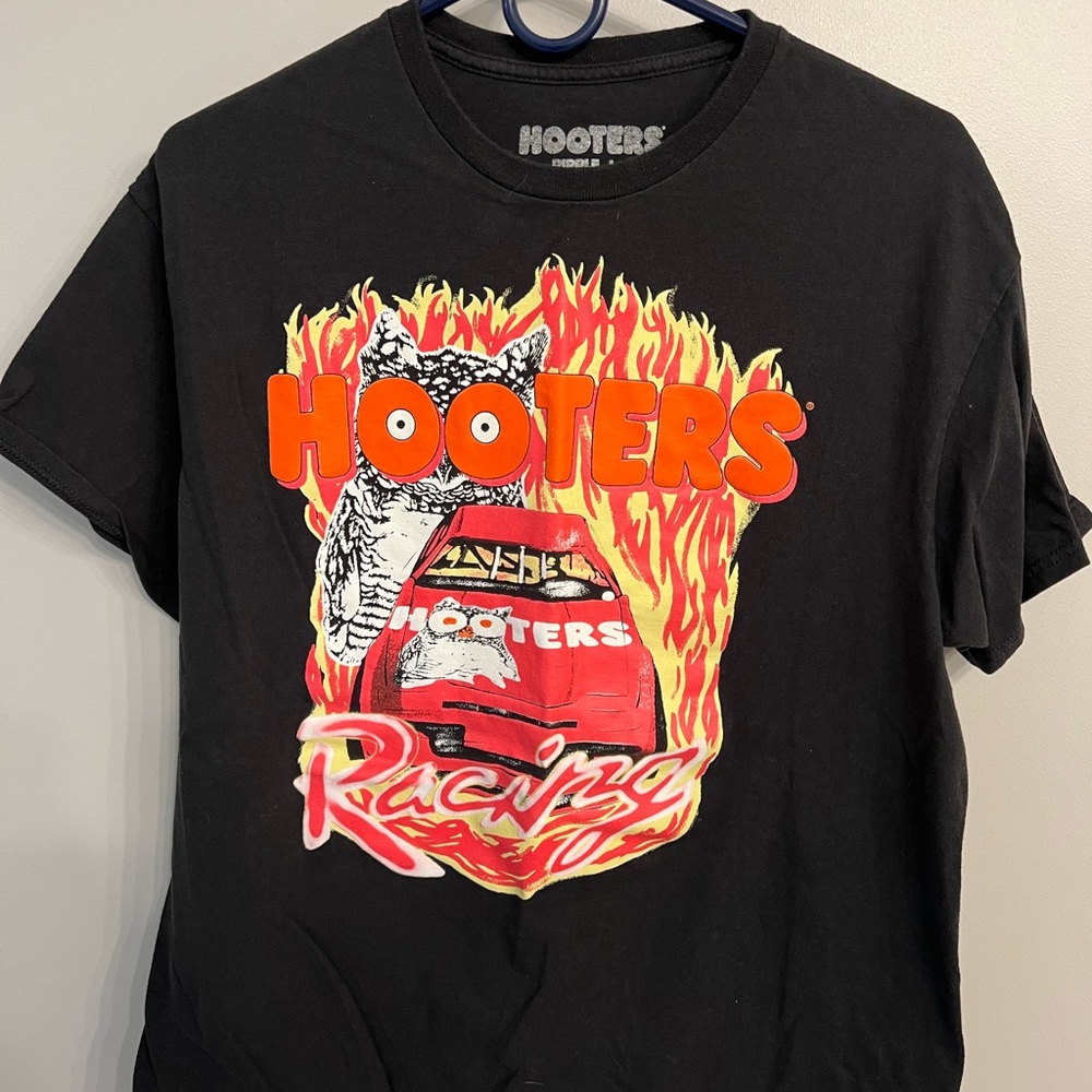 Hooters Racing T Shirt